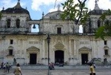 Colonial Leon and Volcanic Hot Springs